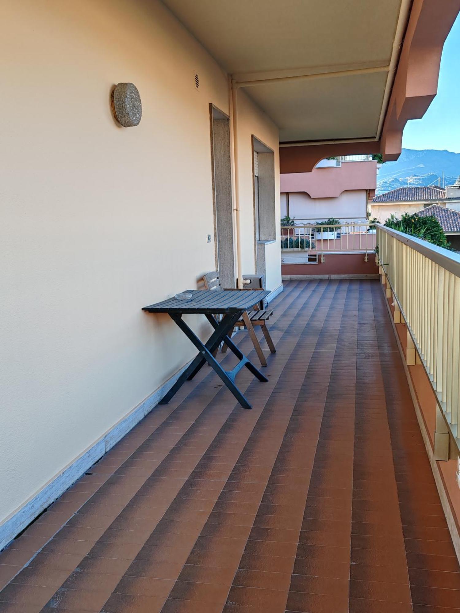 Ferienwohnung Relax Al Mare Vallecrosia Exterior foto